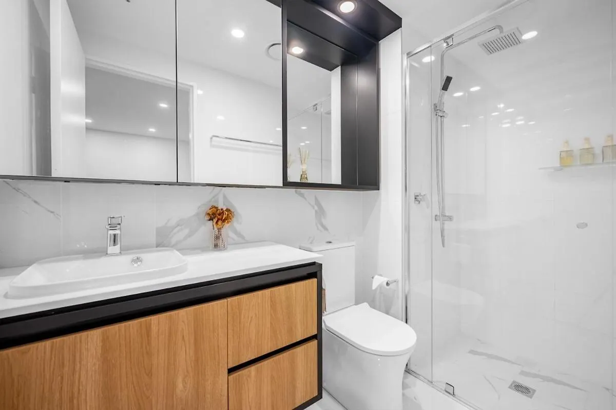 Apartment Modern City 2B&2B Retreat Await Canberra